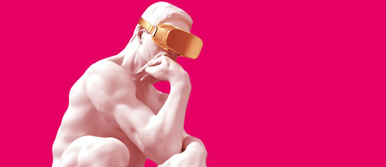 Skulptur mit goldener VR-Brille